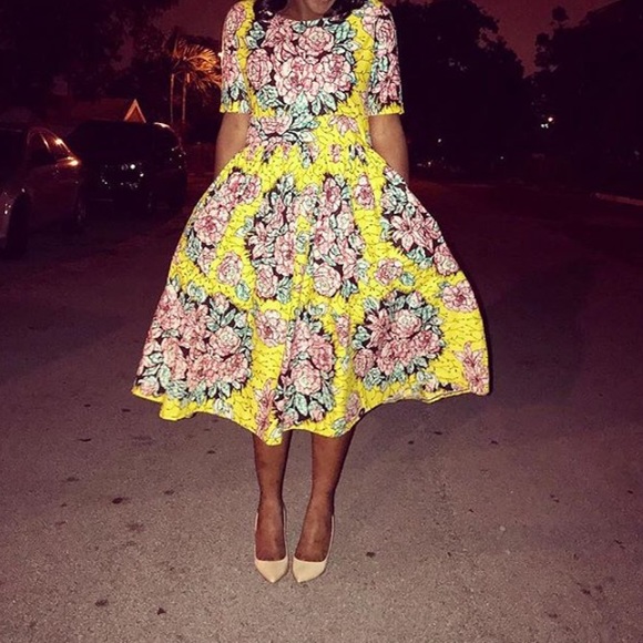 African Dress - Picture 1 of 3